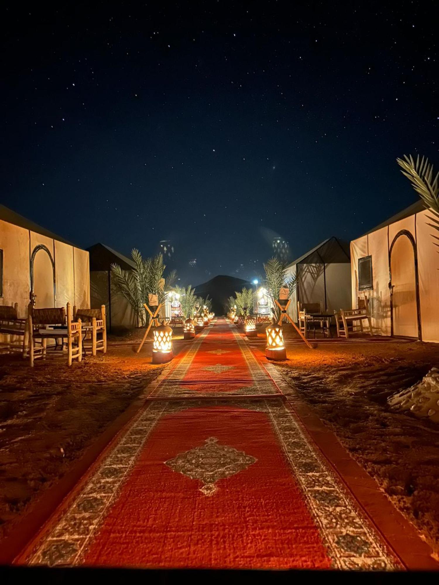 Отель Sahara Tours Luxury Camp Мерзуга Экстерьер фото